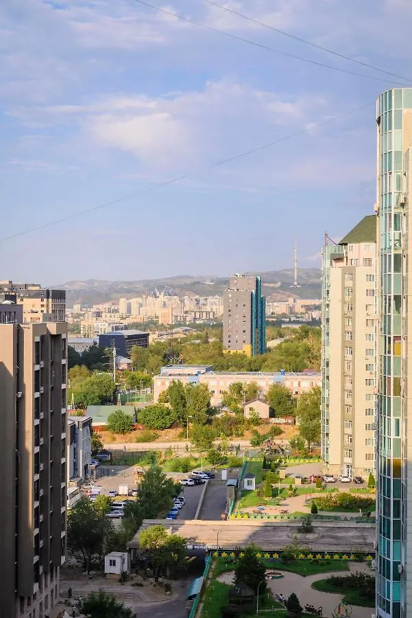 Как Дома - Супер Квартира С Потрясающим Видом На Горы Apartment Almaty